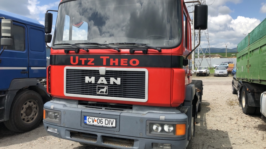 Cap tractor MAN pentru transport containere - 1
